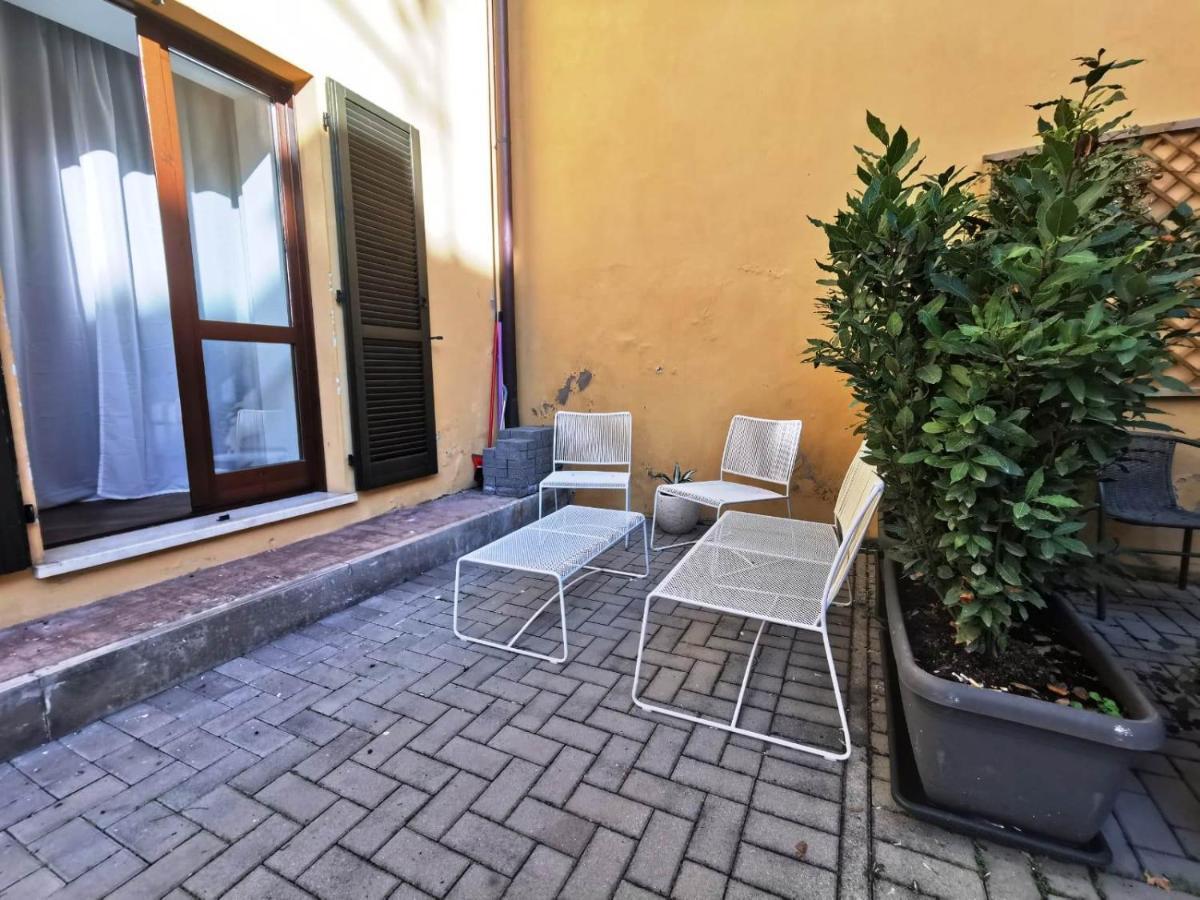 Fontanone Apartment Lonato Exteriör bild